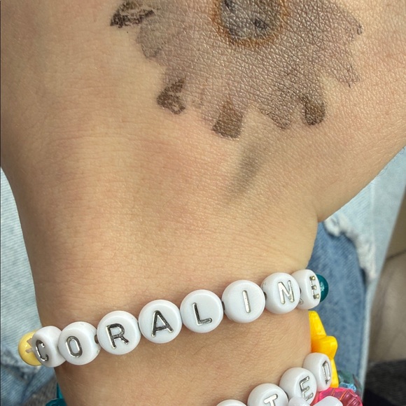 Yellow and Blue Beaded Bracelet - Picture 2 of 6